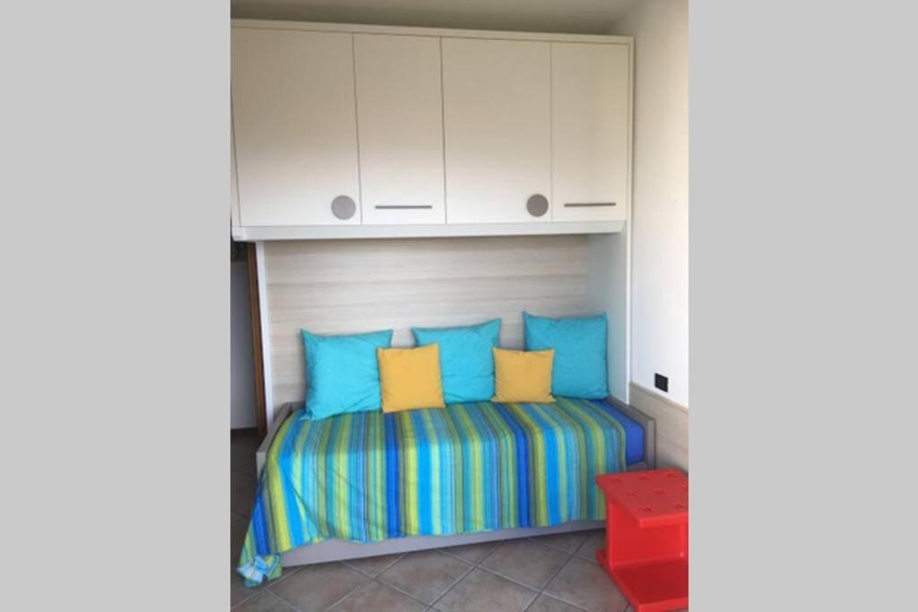 La Casa Di Lory Apartment บรูนาเต ภายนอก รูปภาพ